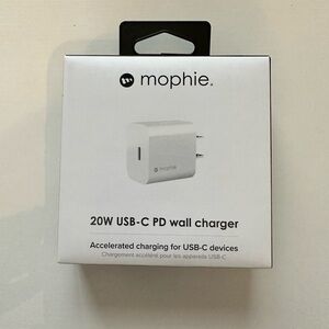 NWT Mophie USB wall charger